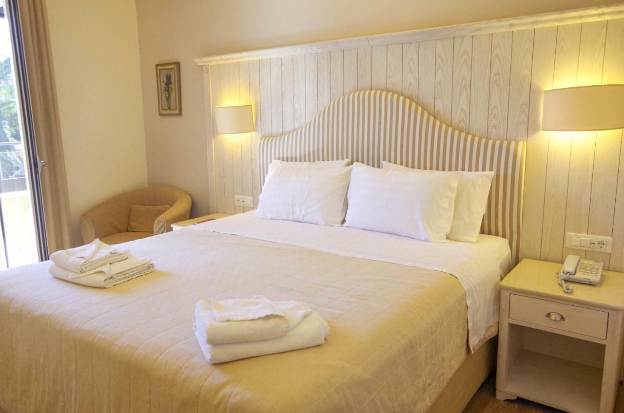 Art Hotel Debono Gouvia Exterior foto